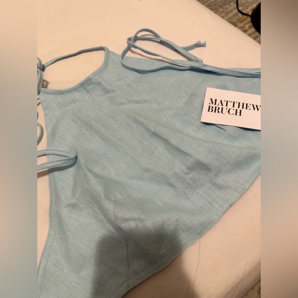 MATTHEW BRUCH
Tie Halter Crop Top - Picture 4 of 5